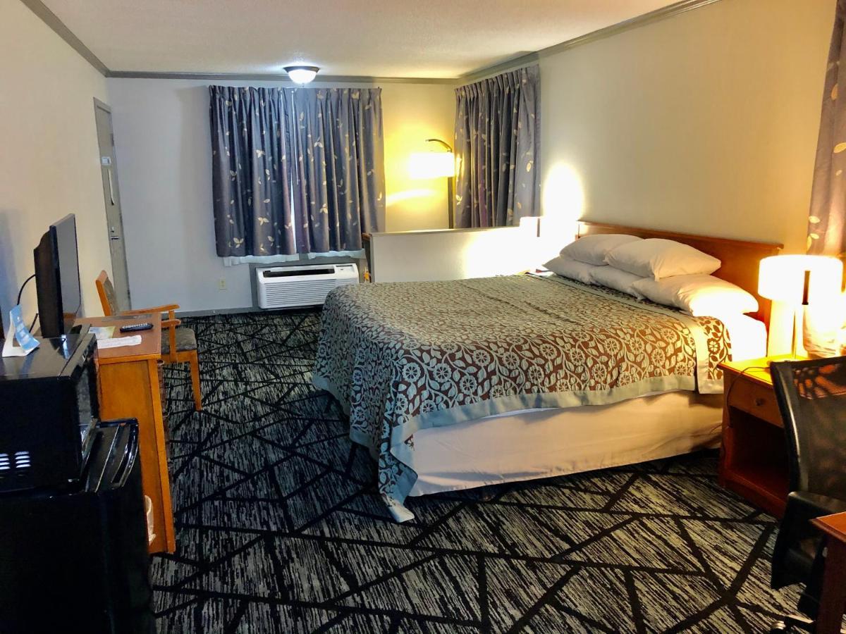 Motel Days By Wyndham Manning